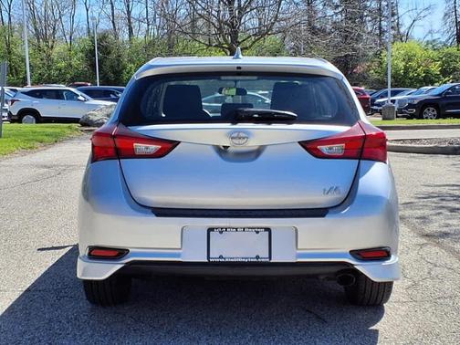 2016 Scion iM Base