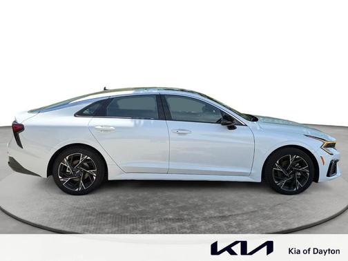 Snow White Pearl 2025 Kia K5 GT-Line