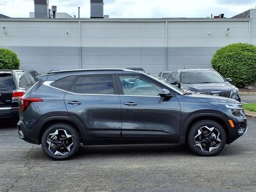 2025 Kia Seltos EX