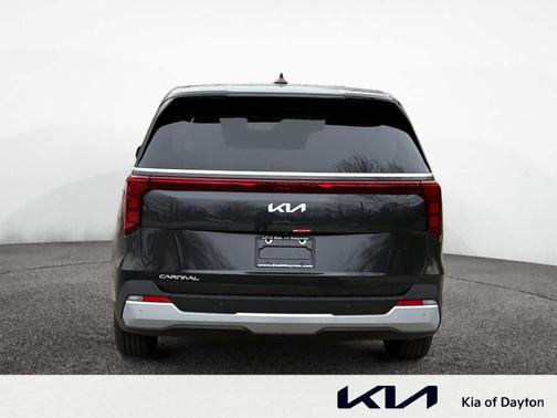 Metal 2026 Kia Carnival LX