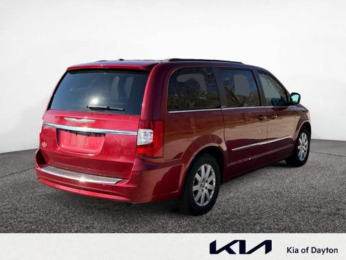 2013 Chrysler Town & Country Touring