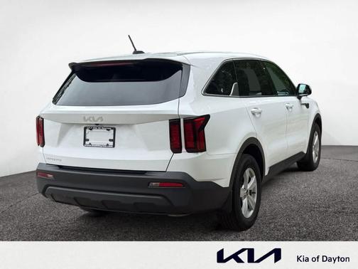 2023 Kia Sorento LX