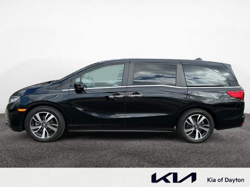 Crystal Black Pearl 2022 Honda Odyssey Touring