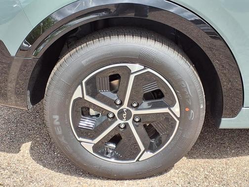2025 Kia Niro SX