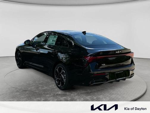 Aurora Black Pearl 2026 Kia K5 GT-Line