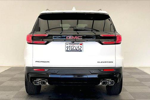 2025 GMC Acadia FWD Elevation
