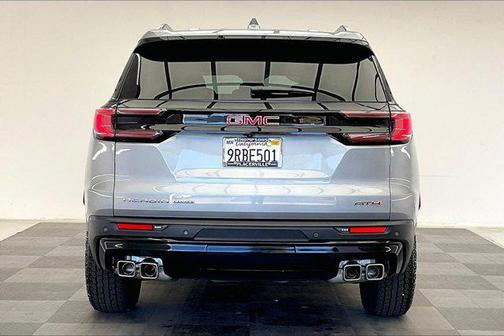 2025 GMC Acadia AWD AT4