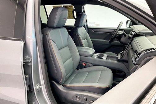 2025 GMC Acadia AWD AT4