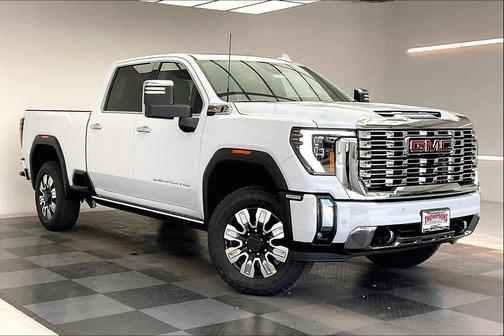 Glacier White Tricoat 2026 GMC Sierra 2500 Denali