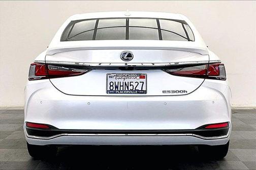 2021 Lexus ES 300h Base