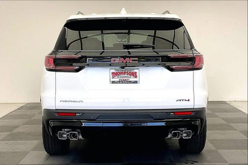 GAZ SUMMIT WHITE 2026 GMC Acadia AT4 AWD