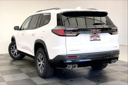 GAZ SUMMIT WHITE 2026 GMC Acadia AT4 AWD