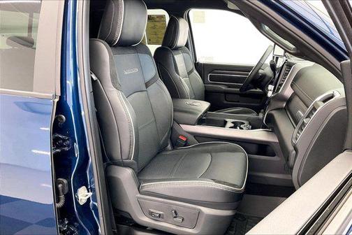 2024 RAM 3500 Laramie Crew Cab 4x4 8' Box