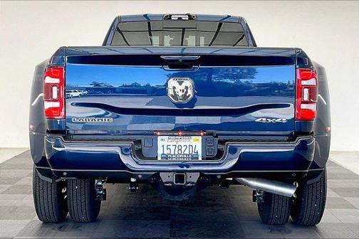2024 RAM 3500 Laramie Crew Cab 4x4 8' Box