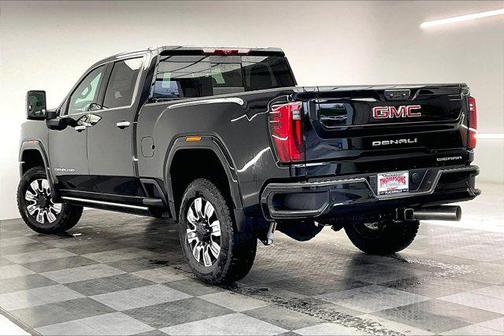 2025 GMC Sierra 2500 Denali