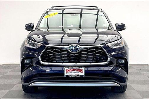 2021 Toyota Highlander Hybrid Platinum