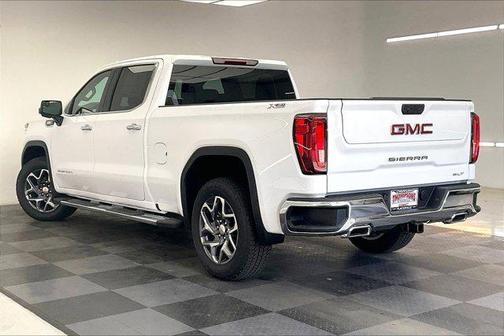 GAZ SUMMIT WHITE 2026 GMC Sierra 1500 SLT
