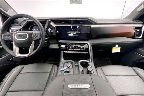 2025 GMC Sierra 3500 Denali