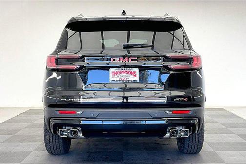 2026 GMC Acadia AWD AT4