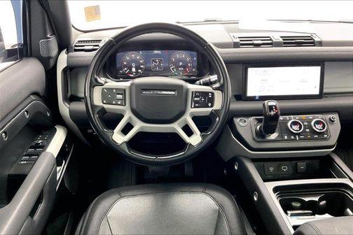 2022 Land Rover Defender 110 X-Dynamic SE