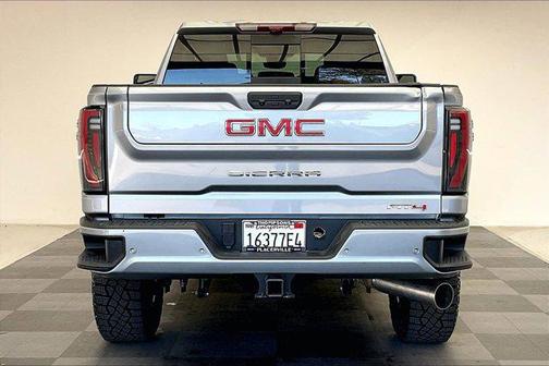 2025 GMC Sierra 3500 AT4