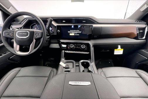 2025 GMC Sierra 3500 Denali