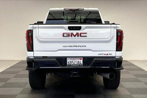 2024 GMC Sierra 2500 AT4