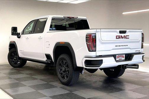 2026 GMC Sierra 2500 AT4