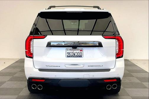White Frost Tricoat 2023 GMC Yukon Denali Ultimate