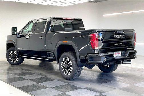 2025 GMC Sierra 3500 Denali
