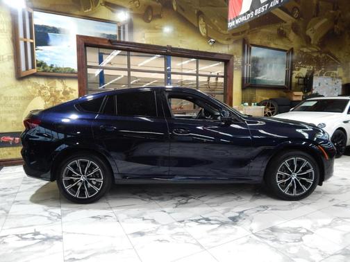 2025 BMW X6 xDrive40i