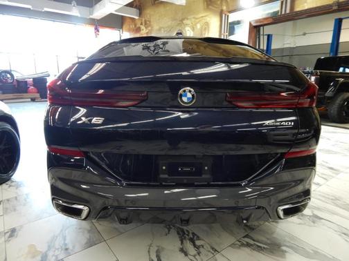 2025 BMW X6 xDrive40i