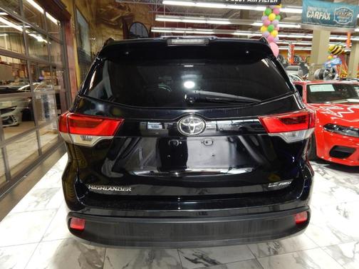 2017 Toyota Highlander LE