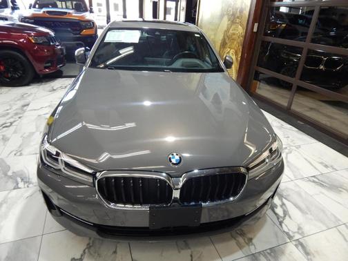 2022 BMW 530 i xDrive