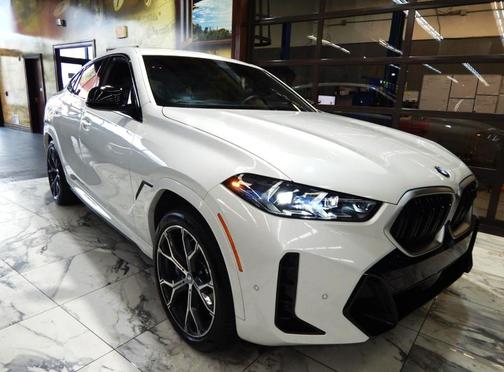 2026 BMW X6 M60i