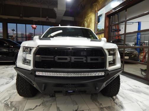 2020 Ford F-150 Raptor