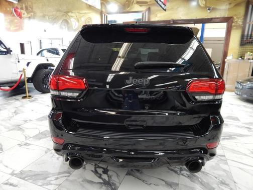 2021 Jeep Grand Cherokee SRT