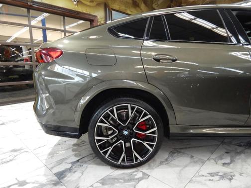 2021 BMW X6 M Base