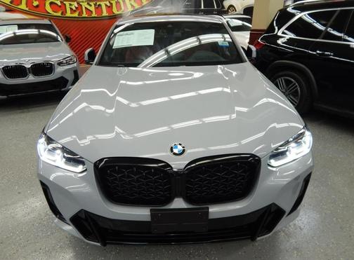 2024 BMW X4 xDrive30i