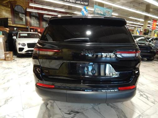 2021 Jeep Grand Cherokee L Laredo