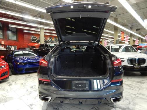 2025 BMW X6 xDrive40i