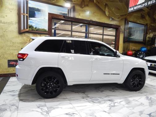 2021 Jeep Grand Cherokee Laredo