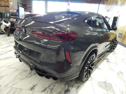2022 BMW X6 M Base