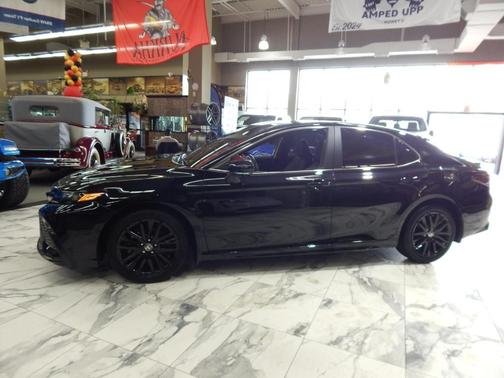 2022 Toyota Camry SE Nightshade