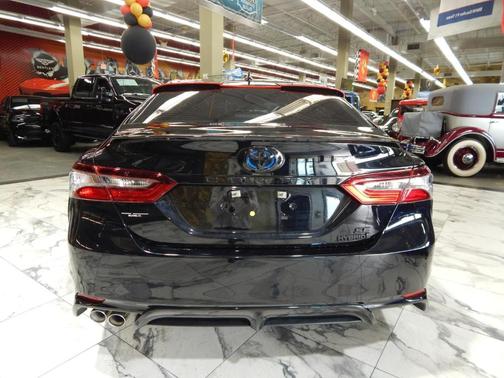 2022 Toyota Camry SE Nightshade