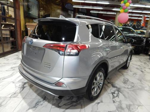 2017 Toyota RAV4 Hybrid Limited