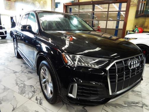 2024 Audi Q7 55 Premium