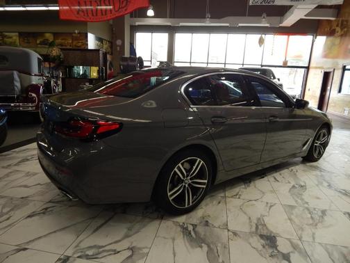 2022 BMW 530 i xDrive