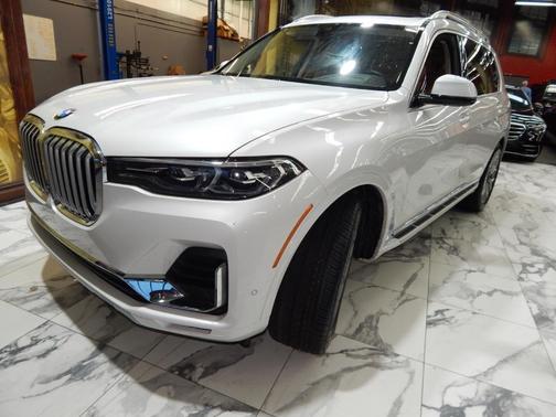 2021 BMW X7 xDrive40i