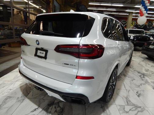2022 BMW X5 PHEV xDrive45e